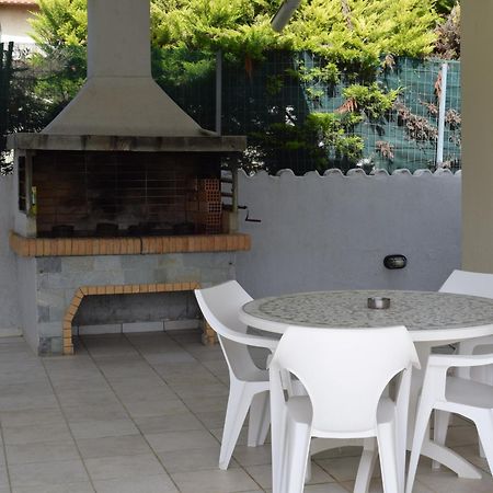 R Apartment 아르테미다 외부 사진